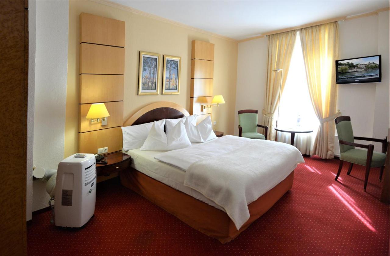 Hotel am Kochbrunnen Wiesbaden Exteriör bild